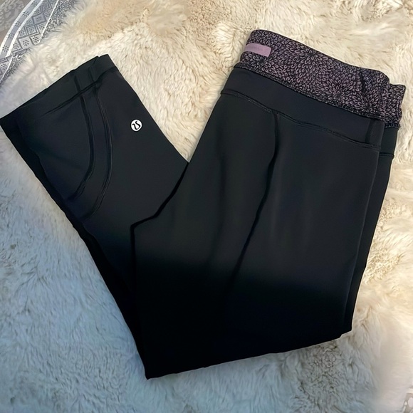 Lululemon Capri leggings Size 8 - Picture 2 of 2